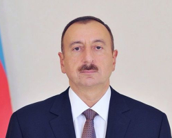 Prezident İlham Əliyev  “WorldFood Azerbaijan” və “CaspianAgro 2017” sərgiləri ilə tanış olub